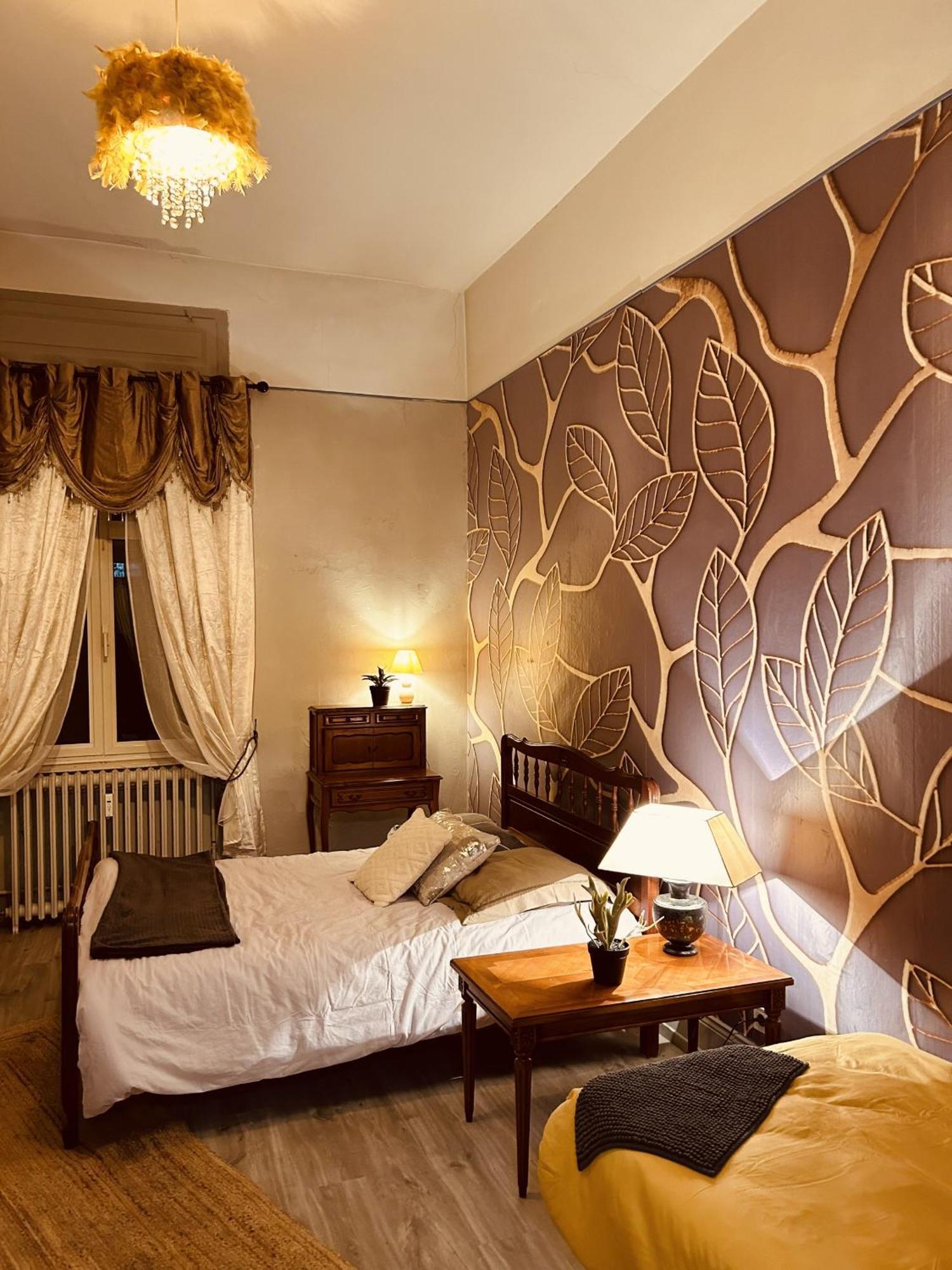 La Mariefacture - Comme A L'Opera Apartment เนิฟ-บริซาค ภายนอก รูปภาพ