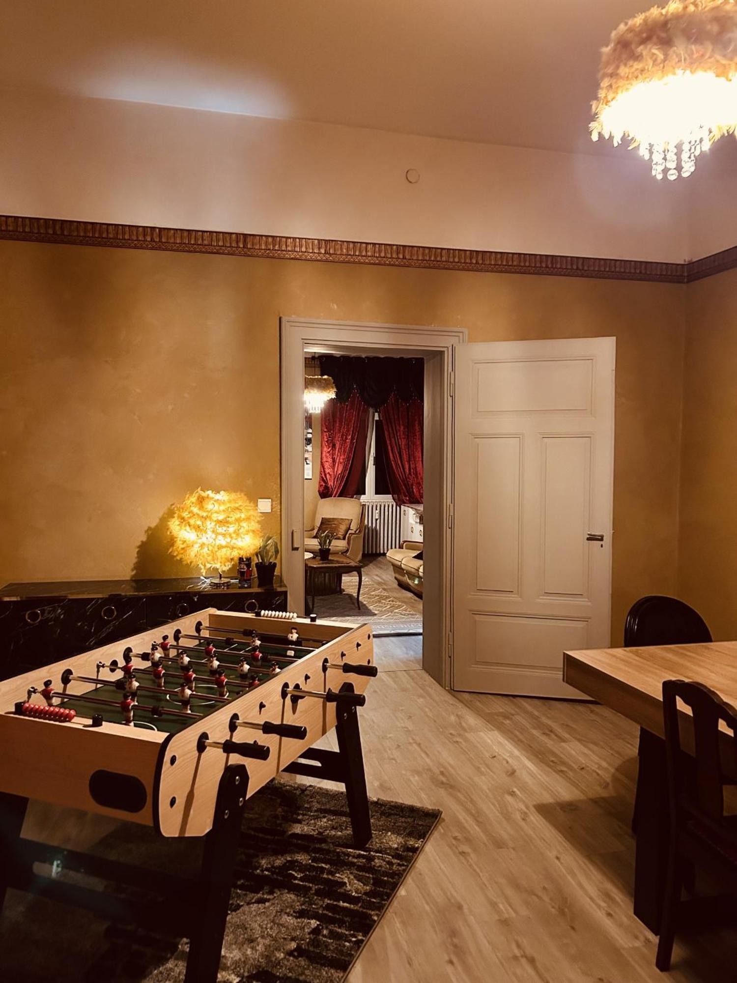 La Mariefacture - Comme A L'Opera Apartment เนิฟ-บริซาค ภายนอก รูปภาพ