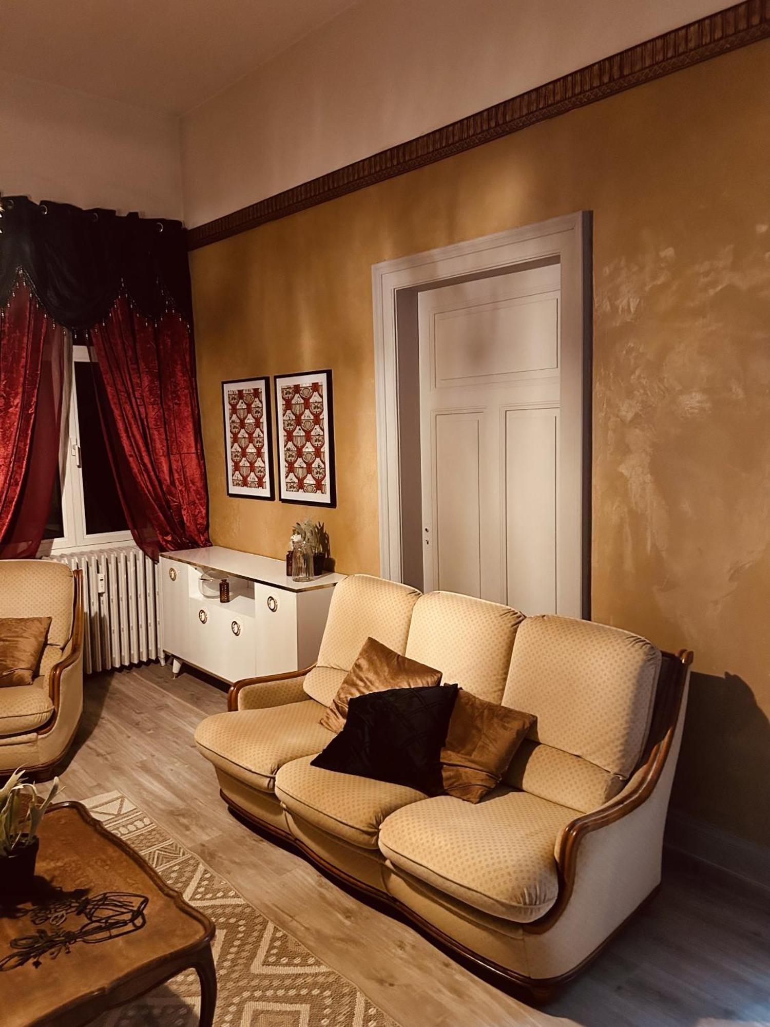 La Mariefacture - Comme A L'Opera Apartment เนิฟ-บริซาค ภายนอก รูปภาพ