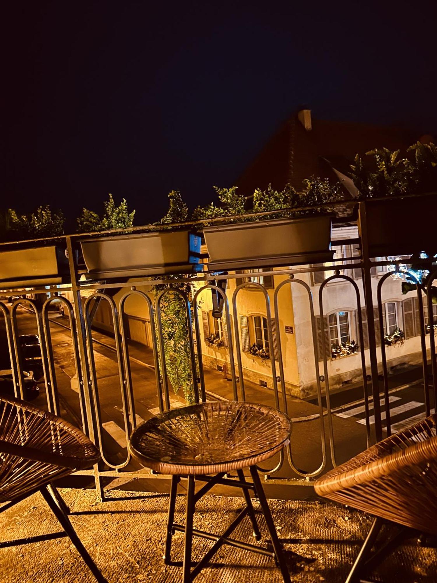 La Mariefacture - Comme A L'Opera Apartment เนิฟ-บริซาค ภายนอก รูปภาพ